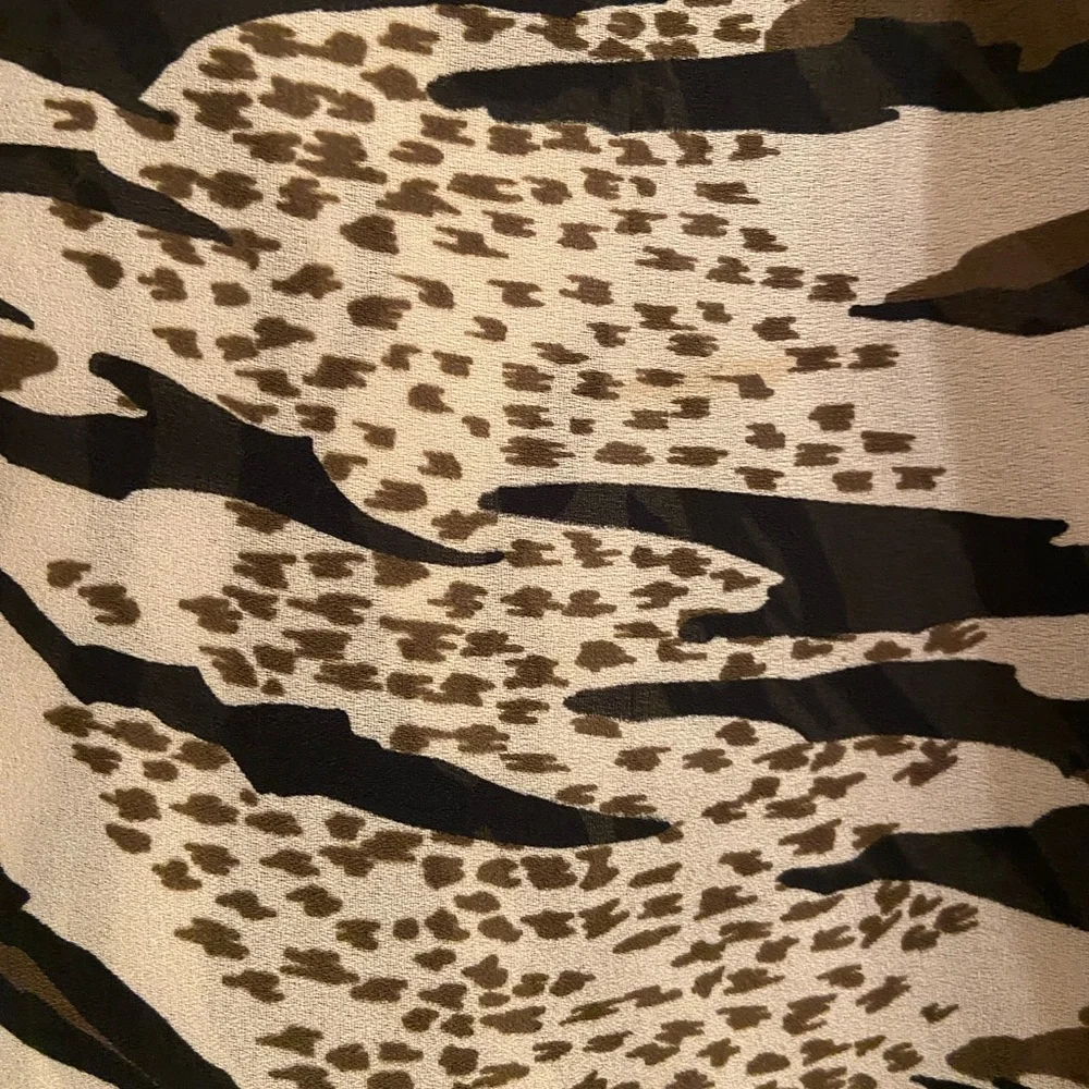 ABSTRACT PRINT SKIRT - Picture 4 of 10